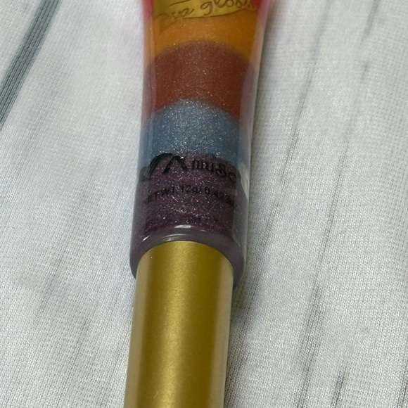 Multi-Color Lip Gloss - Picture 4 of 6